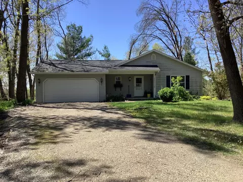 e5760 Arndt Road, Weyauwega, WI 54983