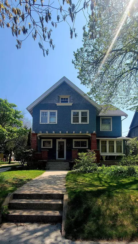 1721 N 6th St, Sheboygan, WI 53081