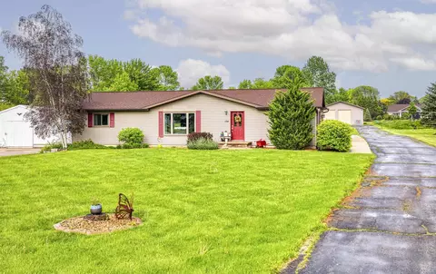 n154 County Road N, Appleton, WI 54915