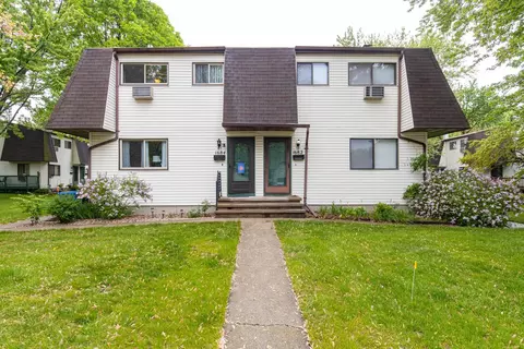 1684 Tonya Trl, Neenah, WI 54956