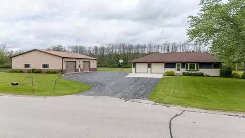 n6410 Kees Road, Hilbert, WI 54129