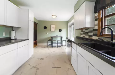 624 S Christine St, Appleton, WI 54915 photo 8
