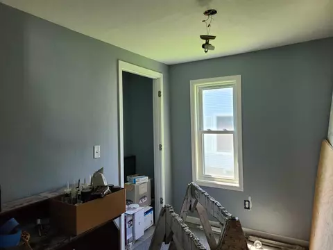 Entry Way - 1719 N Division St, Appleton, WI 54911 photo 1 of 1