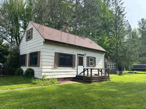 17302 North Rd, Lakewood, WI 54138