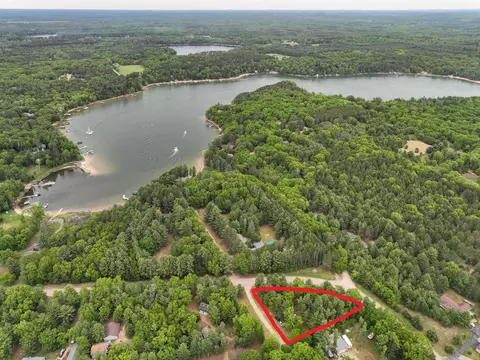 w5716 Badger Lane, Wild Rose, WI 54984