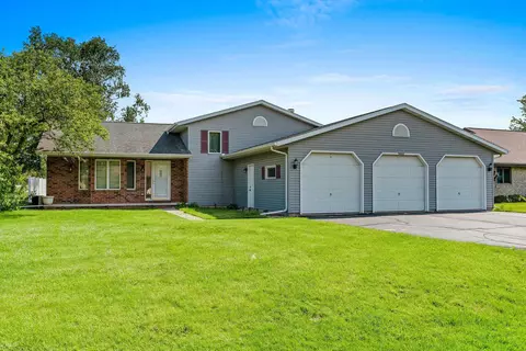 w2607 Ruby Court, Appleton, WI 54915