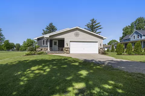 n1947 Mayflower Road, Appleton, WI 54913