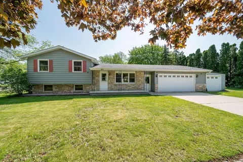 63 S Pioneer Pkwy, Fond Du Lac, WI 54935