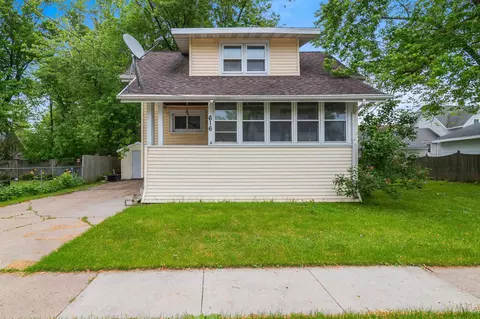 616 Henry St, Neenah, WI 54956