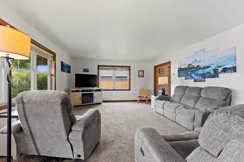 6756 Cascade Dr, Greenleaf, WI 54126 photo 8