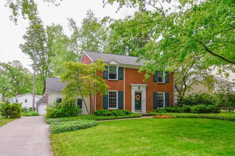 2517 Betty Ct, Green Bay, WI 54301