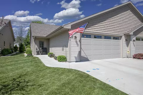 1576 Stanton Cir, Appleton, WI 54915