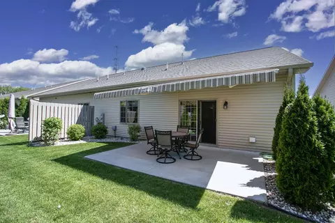 1576 Stanton Cir, Appleton, WI 54915 photo 3