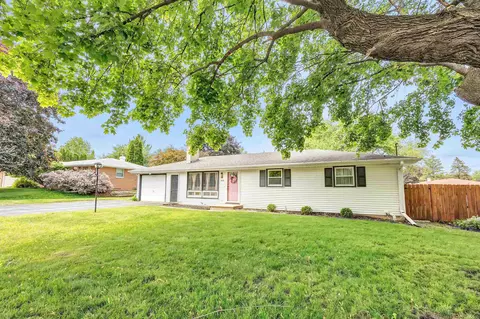 2668 Glendale Ave, Green Bay, WI 54313