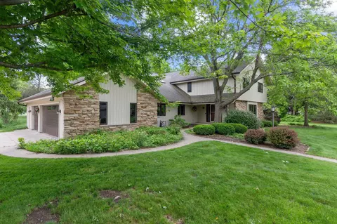 2 Reid Ct, Appleton, WI 54914 photo 3