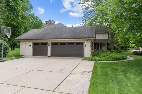 2 Reid Ct, Appleton, WI 54914 photo 4
