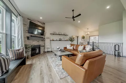 5333 N Amethyst Dr, Appleton, WI 54913 photo 9