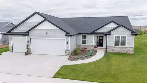 5333 N Amethyst Dr, Appleton, WI 54913 photo 3