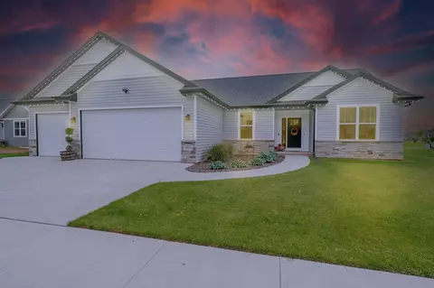 5333 N Amethyst Dr, Appleton, WI 54913 photo 2
