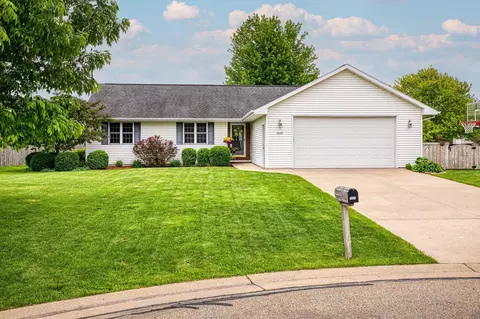 2429 Spring Meadow Ct, Neenah, WI 54956