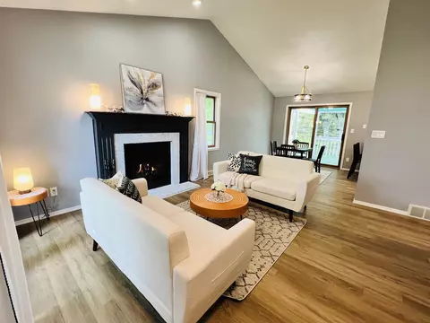 2019 S Matthias St, Appleton, WI 54915 photo 12