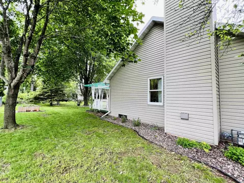 2019 S Matthias St, Appleton, WI 54915 photo 46