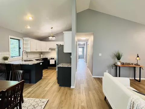 2019 S Matthias St, Appleton, WI 54915 photo 10