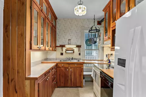 615 W 5th St, Appleton, WI 54911 photo 3