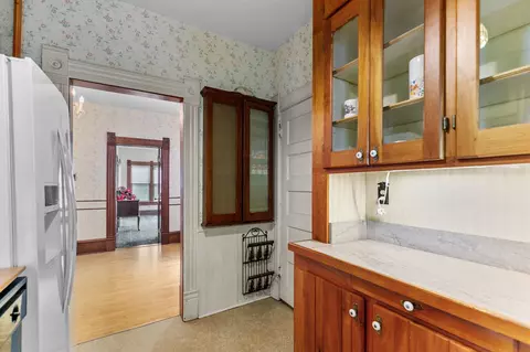 615 W 5th St, Appleton, WI 54911 photo 5