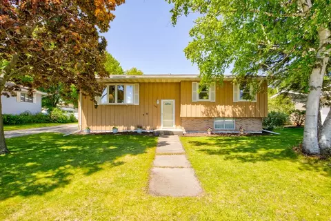 1104 Owena St, Marinette, WI 54143