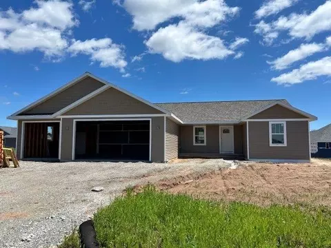 5786 N Acadia Dr, Appleton, WI 54913