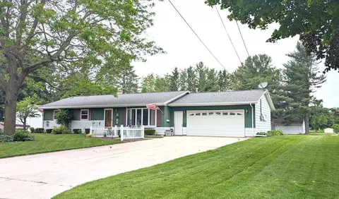 314 Washington Ct, Whitelaw, WI 54247