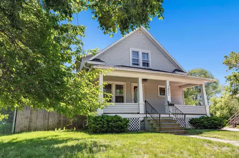 1452 Harvey St, Green Bay, WI 54302