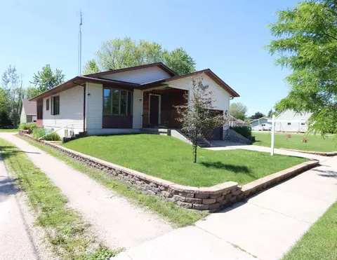 62 N Bell St, Fond Du Lac, WI 54935