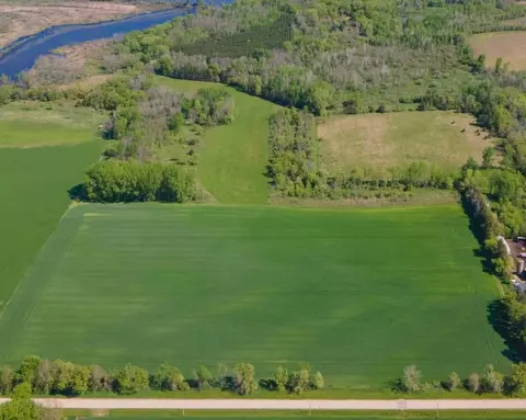 puchyan road, Berlin, WI 54923