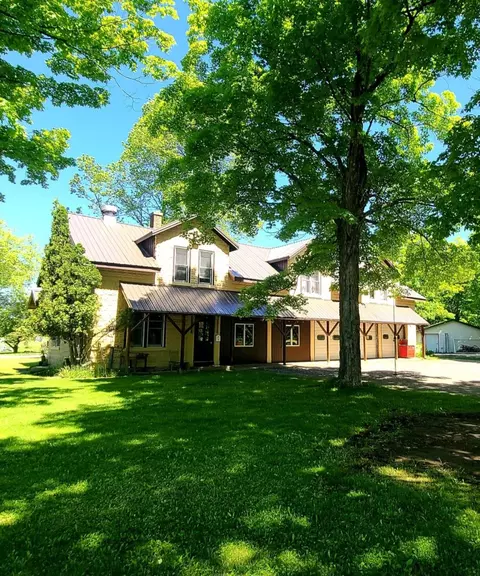 W15148 Us Highway 8, Goodman, WI 54125