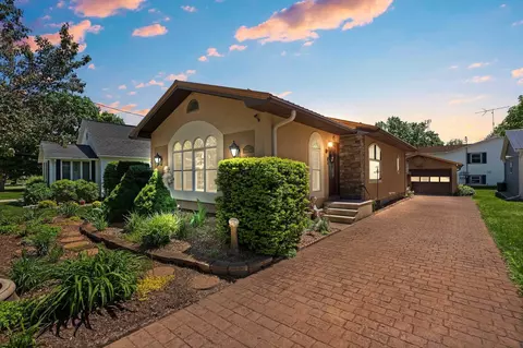 316 W Ganschow St, Bonduel, WI 54107