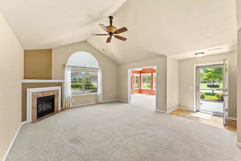 2414 E Tuscany Way, Appleton, WI 54913 photo 3