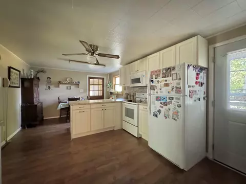 175 Arnold St, Berlin, WI 54923 photo 2