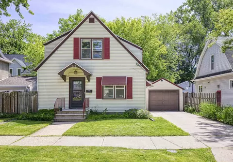912 N Harriman St, Appleton, WI 54914