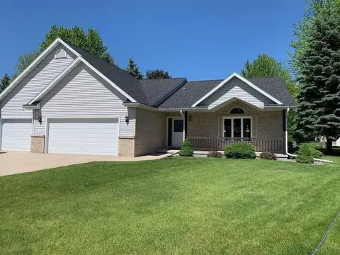 55 Bryn Mawr Cir, Fond Du Lac, WI 54935