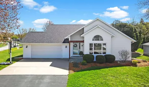 n1398 Fairwinds Drive, Greenville, WI 54942