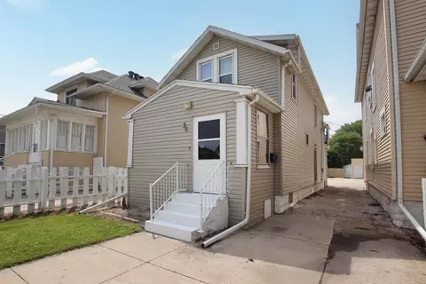 36 E Cotton St, Fond Du Lac, WI 54935