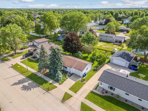 View/Area - 2424 S Horizon Dr, Appleton, WI 54915 photo 4 of 4