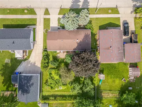View/Area - 2424 S Horizon Dr, Appleton, WI 54915 photo 3 of 4