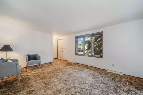 Living - 2424 S Horizon Dr, Appleton, WI 54915 photo 1 of 3