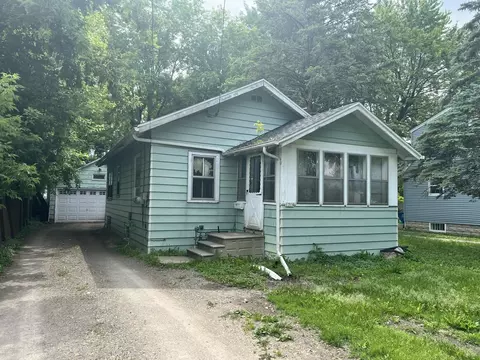 1314 Grand St, Oshkosh, WI 54901