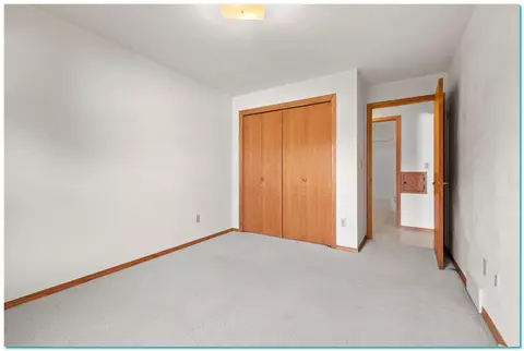 Bedroom - 3020 W Glenpark Dr, Appleton, WI 54914 photo 4 of 4