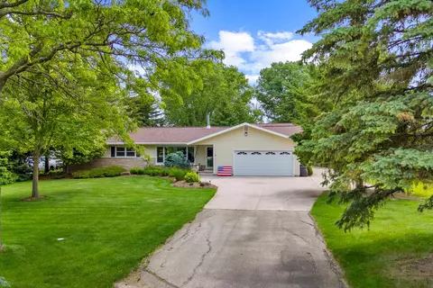 n6011 Esterbrook Road, Fond Du Lac, WI 54937