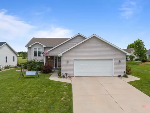 2395 Daytona Speedway, De Pere, WI 54115
